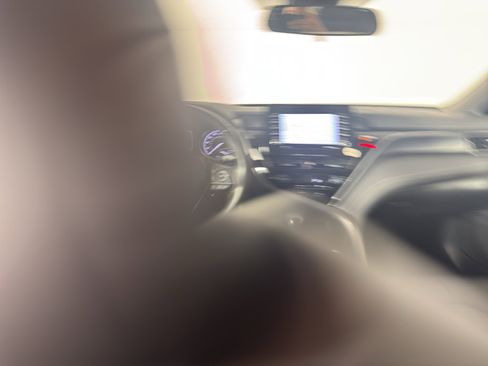 Used 2024 Toyota Camry SE FWD image 33