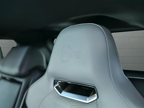 Used 2019 Land Rover Range Rover Sport SVR image 3