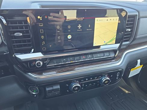 New 2026 GMC Sierra 1500 SLE image 21