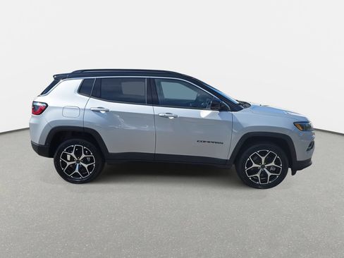 New 2026 Jeep Compass Limited AWD/4WD image 4