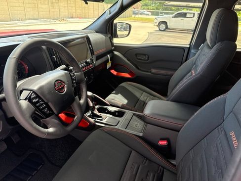 New 2026 Nissan Frontier Pro-X w/ Pro-X Convenience Package RWD image 8
