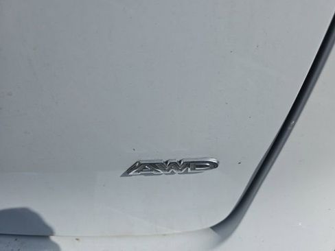 Used 2025 Chrysler Pacifica Select w/ Uconnect Theater Family Group image 30