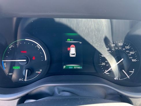 Used 2024 Toyota Sienna XLE w/ XLE Plus Package image 14