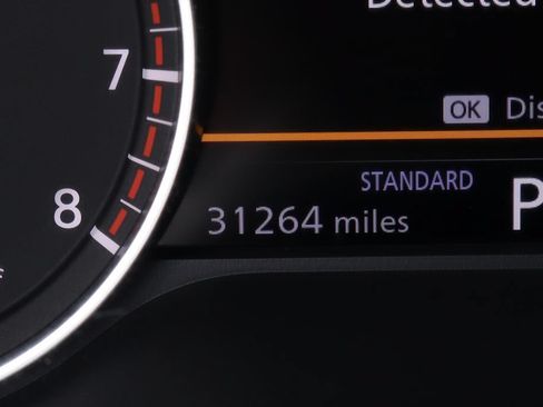 Used 2024 Nissan Pathfinder SL w/ SL Premium Package FWD image 25