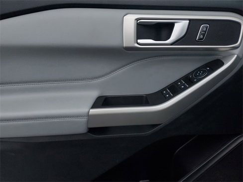 Certified 2023 Ford Explorer XLT w/ Equipment Group 202A image 8