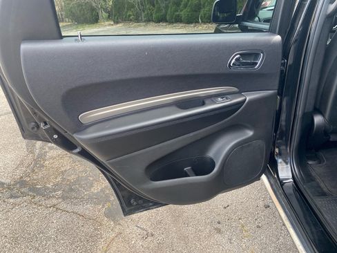 Used 2018 Dodge Durango SXT w/ 3rd Row Seating Group AWD/4WD image 19