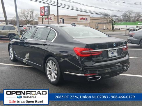 Used 2018 BMW 740i xDrive image 5