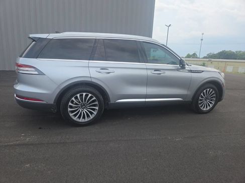 Used 2024 Lincoln Aviator 2WD w/ Premium Package image 11