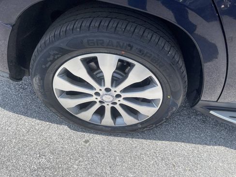 Used 2017 Mercedes-Benz GLS 450 4MATIC image 35