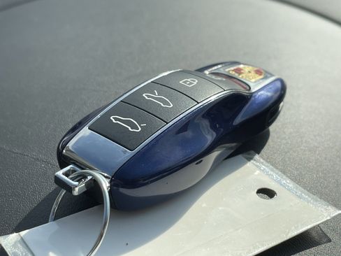 Used 2023 Porsche 718 Boxster Base image 26