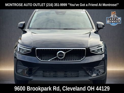Used 2023 Volvo XC40 B5 Core image 9
