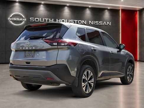 Certified 2023 Nissan Rogue SV FWD image 4