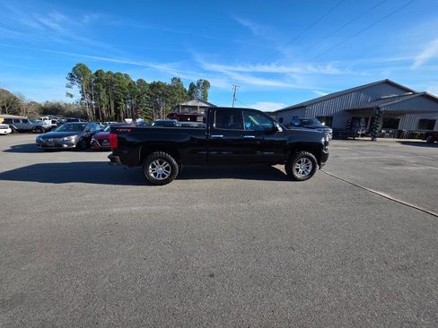 Used 2018 Chevrolet Silverado 1500 LT w/ All Star Edition image 4