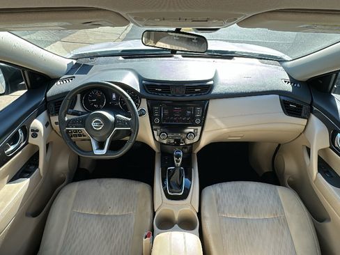 Used 2020 Nissan Rogue SV w/ Premium Package image 26