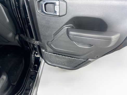 Used 2023 Jeep Wrangler Unlimited w/ 8.4" Radio Group AWD/4WD image 28
