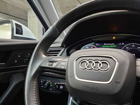 Used 2020 Audi Q5 e Premium Plus w/ Premium Plus Package image 12