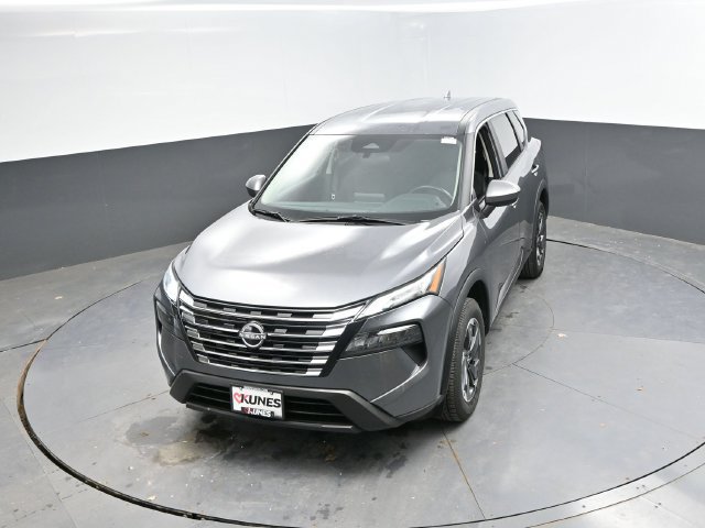 Used 2025 Nissan Rogue SV AWD/4WD image 37