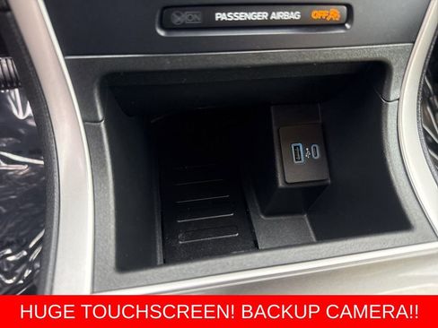 Certified 2024 Ford Edge SEL w/ Convenience Package image 27