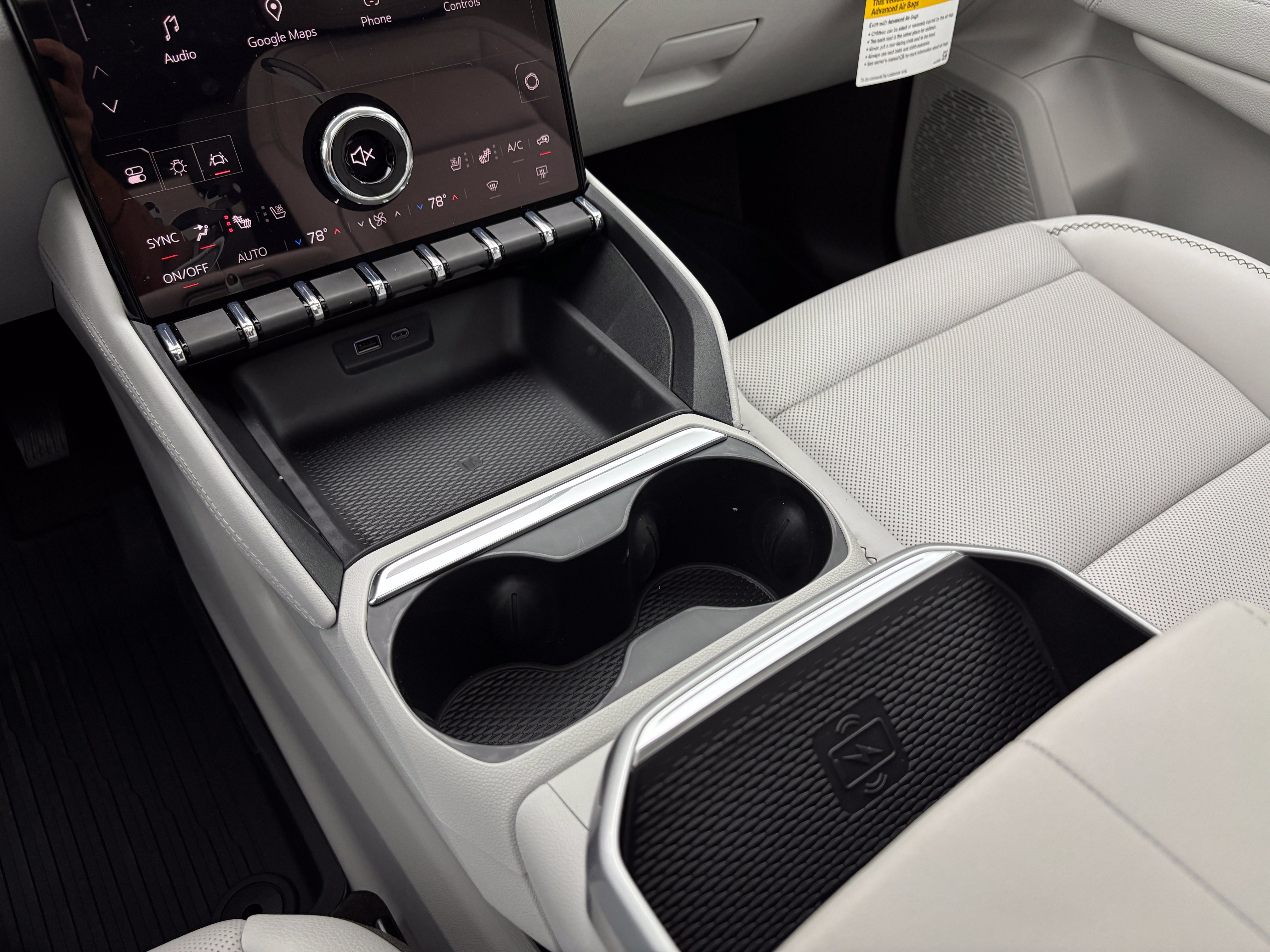 New 2027 GMC Terrain Denali w/ LPO, Floor Liner Package AWD/4WD image 31