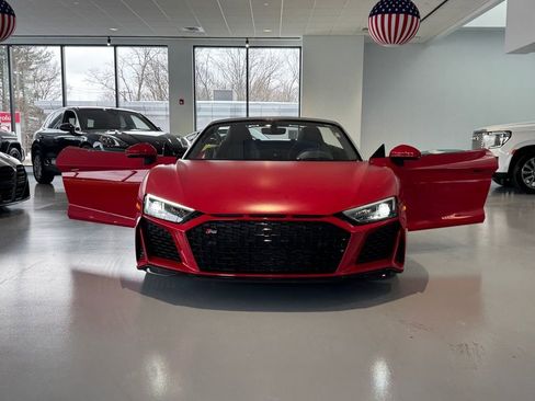 Used 2021 Audi R8 V10 w/ Premium Package image 9