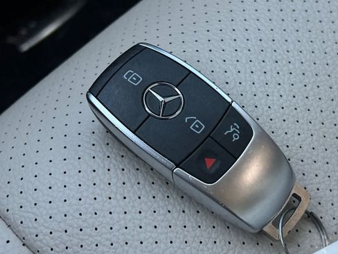 Used 2021 Mercedes-Benz GLE 350 image 28