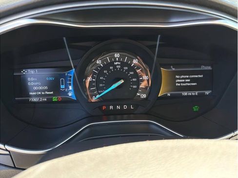 Used 2016 Ford Fusion Titanium FWD image 11