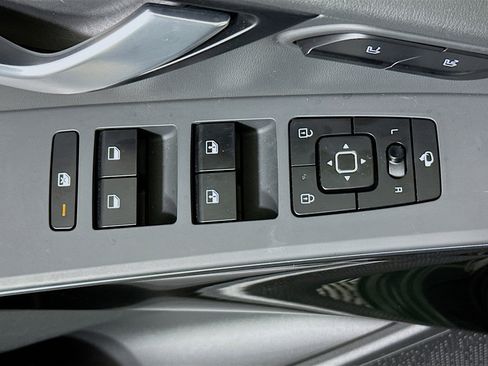 Used 2024 Kia Niro Wave image 14