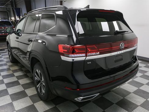New 2026 Volkswagen Atlas SE image 9