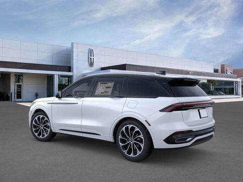 New 2026 Lincoln Nautilus Reserve AWD/4WD image 4