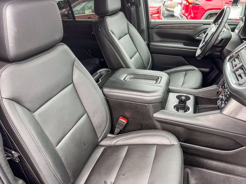 Used 2021 Chevrolet Tahoe Z71 w/ Z71 Signature Package image 14