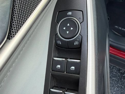 Used 2024 Ford Explorer XLT w/ Equipment Group 202A AWD/4WD image 13