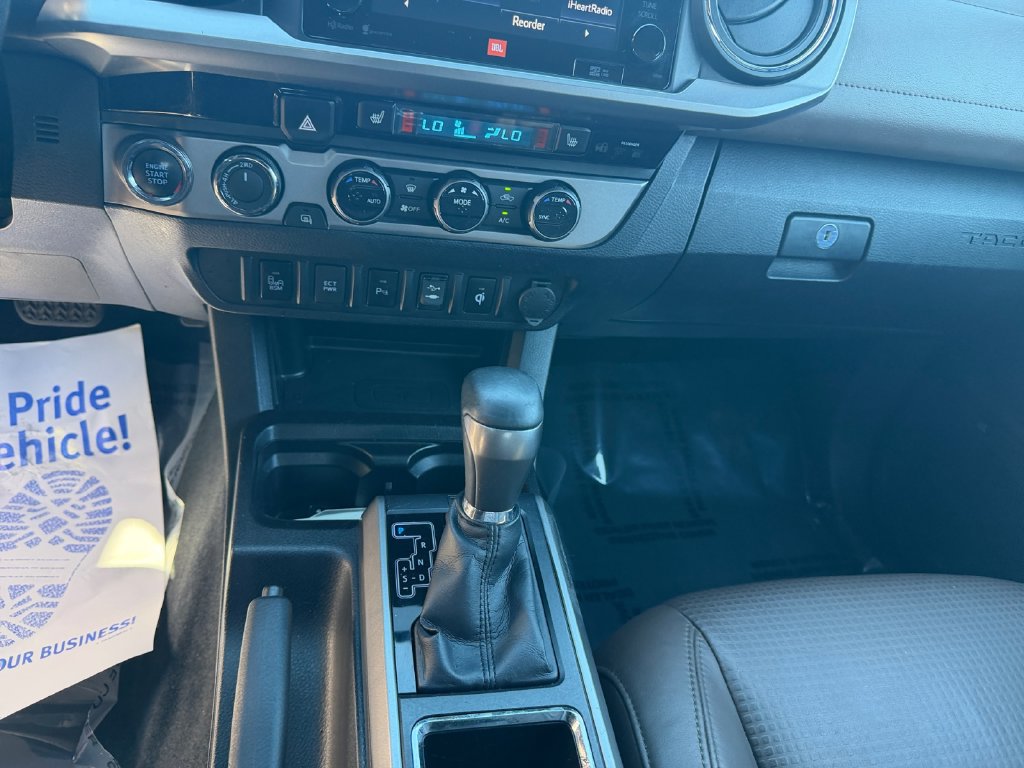 Used 2016 Toyota Tacoma Limited w/ Towing Package AWD/4WD image 11