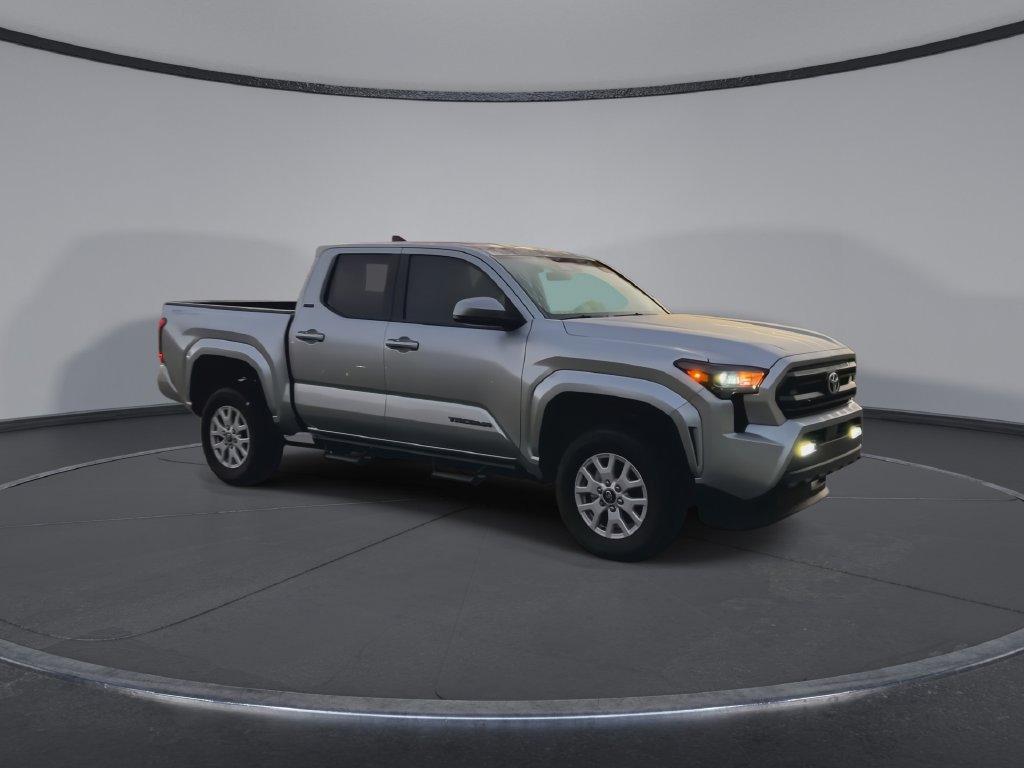 Used 2024 Toyota Tacoma SR5 AWD/4WD image 2