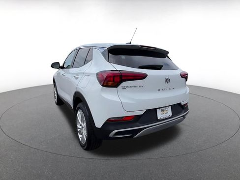 Used 2025 Buick Encore GX Preferred AWD/4WD image 11