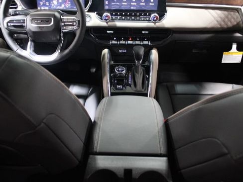 New 2026 GMC Canyon Denali AWD/4WD image 32