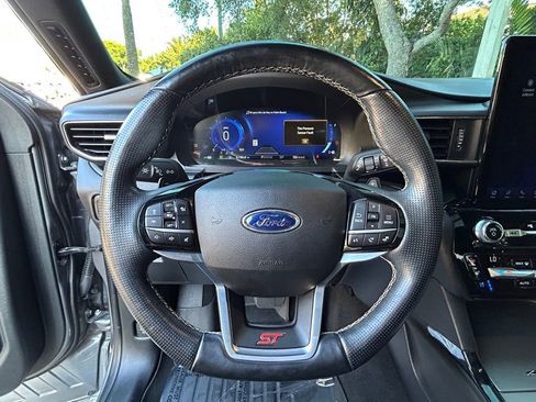 Used 2021 Ford Explorer ST w/ Equipment Group 401A AWD/4WD image 16