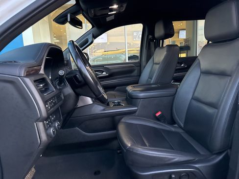 Used 2022 Chevrolet Suburban Z71 image 21