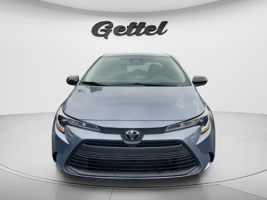 Used 2024 Toyota Corolla LE FWD image 2