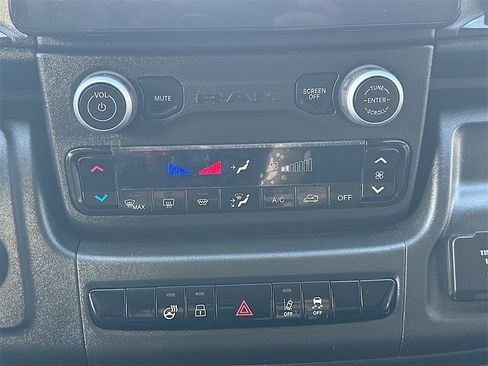 Used 2024 RAM ProMaster 3500 w/ Delivery Van Package image 18