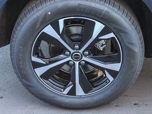 New 2026 Volvo XC60 B5 Core image 11