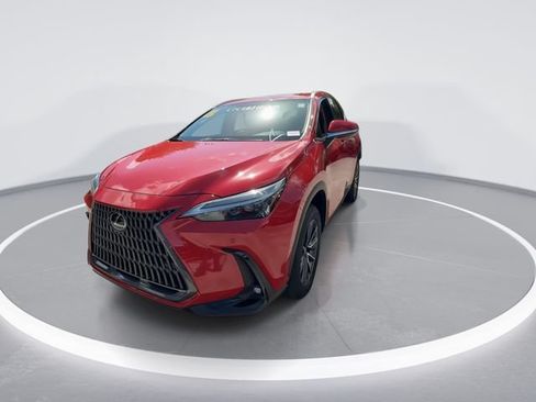 Used 2025 Lexus NX 250 FWD image 3
