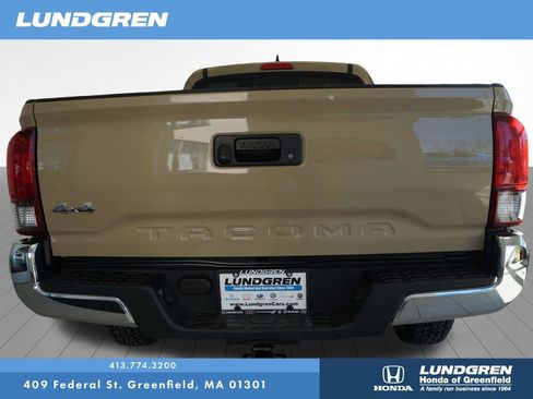 Used 2018 Toyota Tacoma SR5 image 8