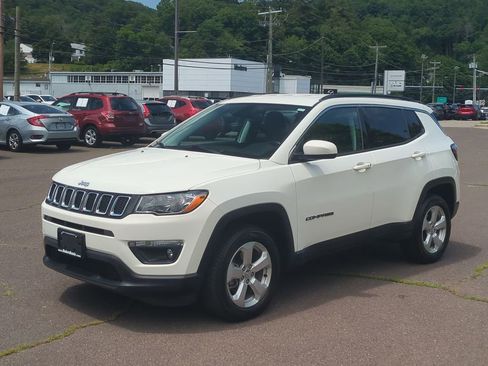 Used 2021 Jeep Compass Latitude w/ Convenience Group AWD/4WD image 8