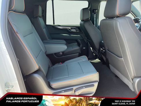 New 2026 GMC Yukon XL AT4 AWD/4WD image 12