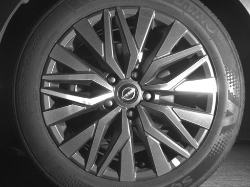 Used 2024 Nissan Altima 2.5 SV image 12