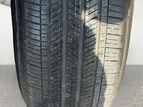 Used 2023 Chevrolet Traverse LT image 45