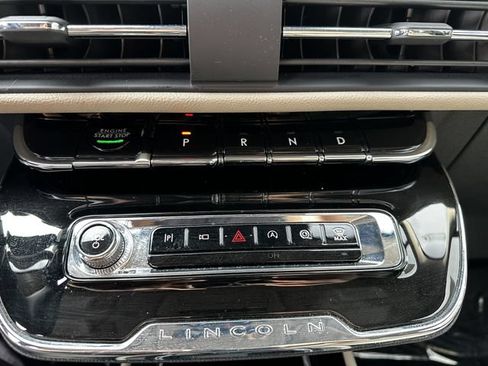 Certified 2025 Lincoln Corsair AWD w/ Equipment Group 101A image 34