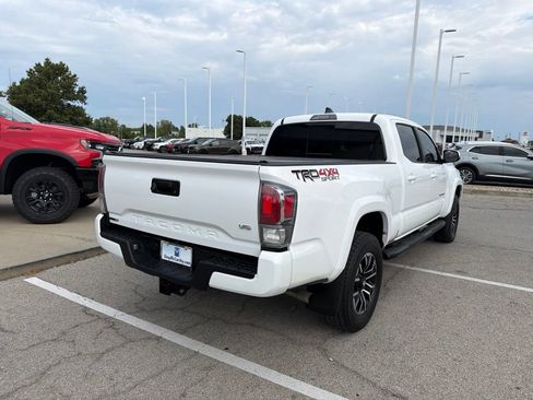 Used 2023 Toyota Tacoma TRD Sport AWD/4WD image 3