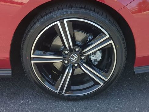 Used 2025 Honda Accord Sport image 10