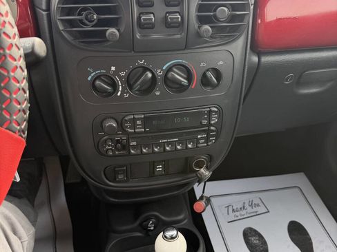 Used 2005 Chrysler PT Cruiser Touring image 18